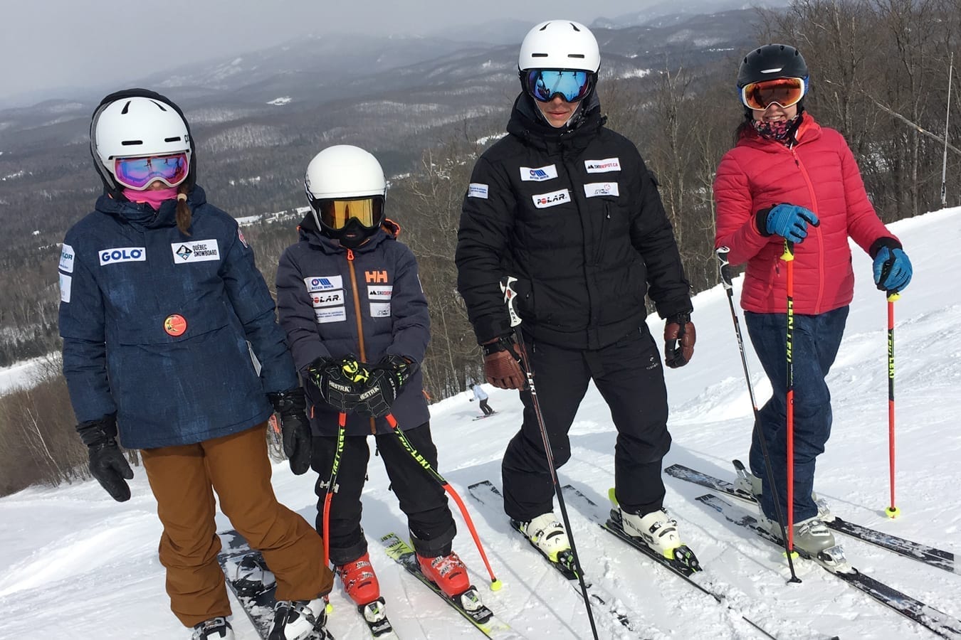 Photo de famille au ski